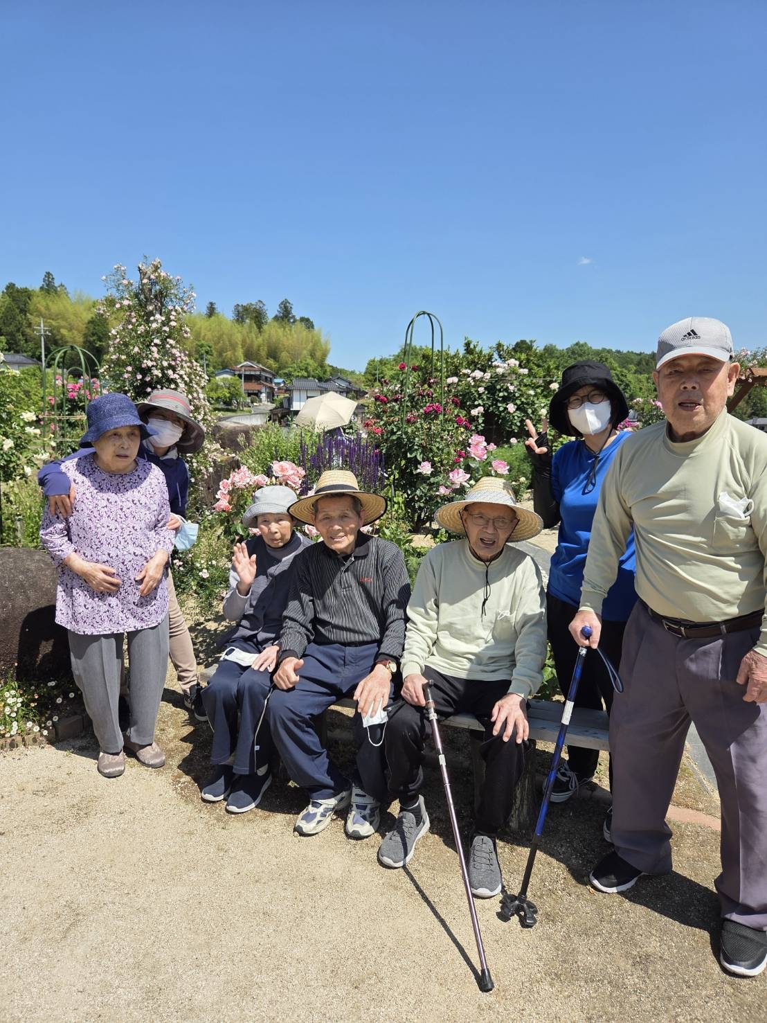 甲本バラ園様散策（津山口事業所）